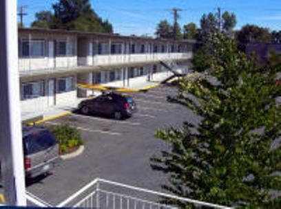 Comox Valley Inn & Suites Courtenay Exterior foto